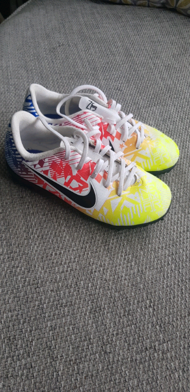 size 12 nike football boots